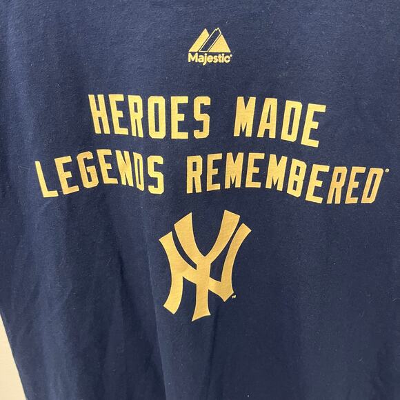 MLB Majestic Men’s XL New York Yankees Heroes Made Legends Remembered T-shirt - Picture 2 of 5